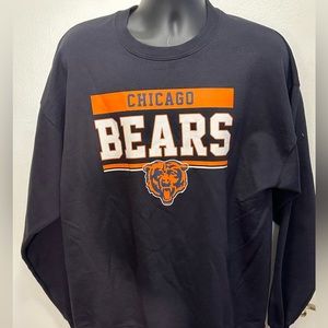 NWT Chicago Bears Crew Neck Sweatshirt in a men’s size Xl.